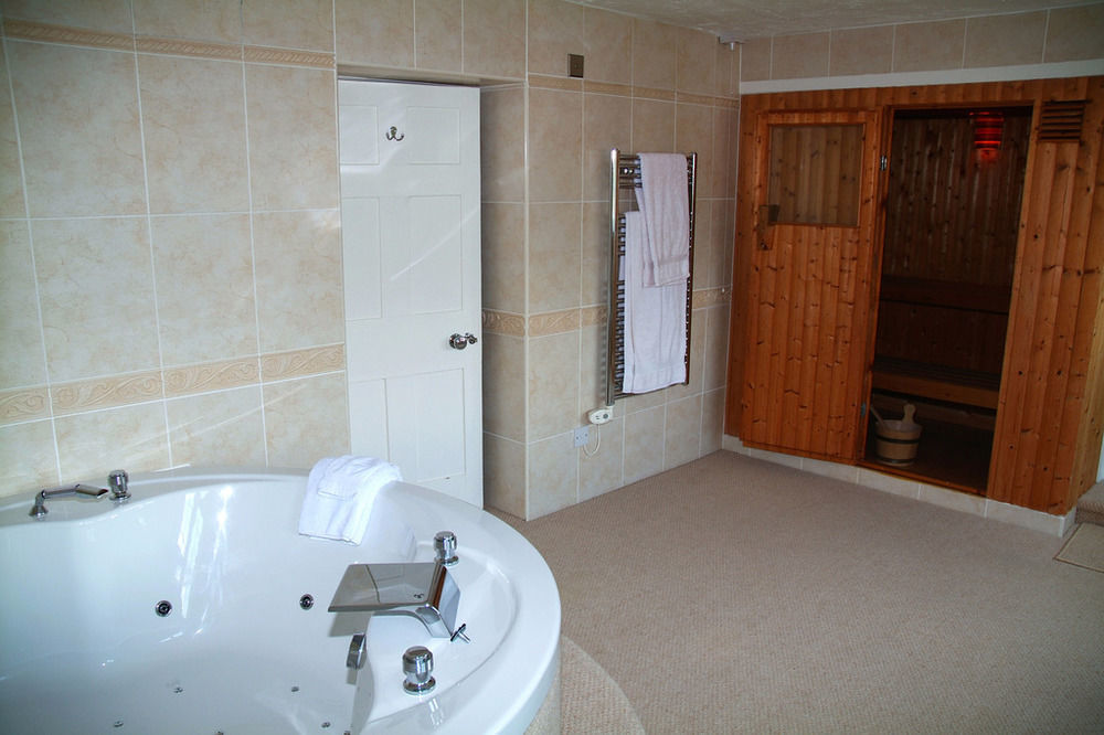 Hotel Pbc - Perriford House à Kidderminster Extérieur photo